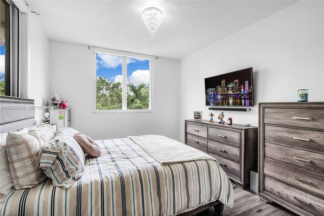1834 Brickell Ave 33, Miami, FL 33129