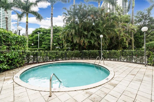 1834 Brickell Ave 33, Miami, FL 33129