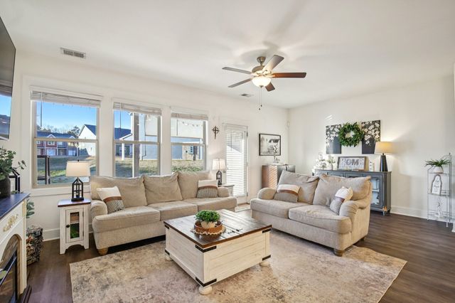 513 Baxter Crossing, Lebanon, TN 37087