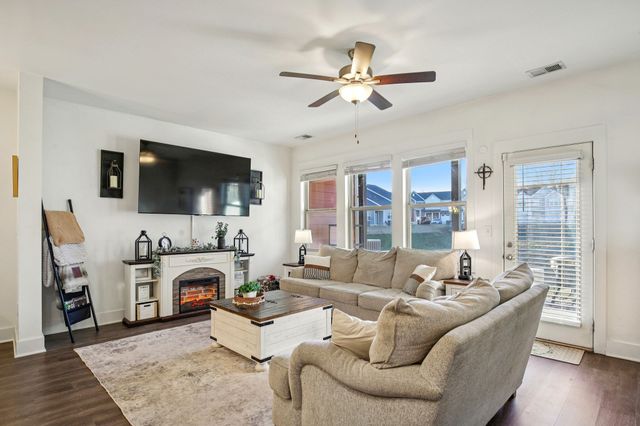 513 Baxter Crossing, Lebanon, TN 37087