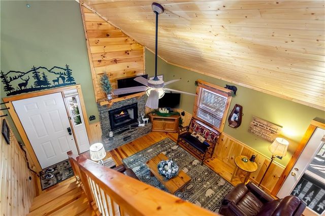 28 Wood Lane, Blue Ridge, GA 30513