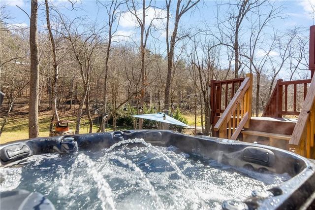 28 Wood Lane, Blue Ridge, GA 30513