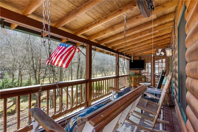 28 Wood Lane, Blue Ridge, GA 30513