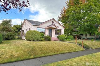 216 E 10TH Street, Port Angeles, WA 98362