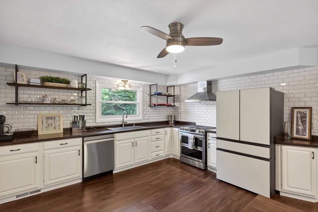 520 BRENTWOOD DRIVE, Wisconsin Rapids, WI 54494