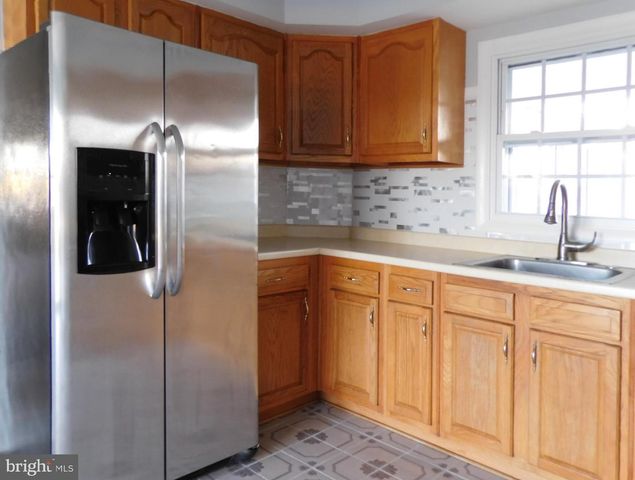 9 MARBORO LN, Willingboro, NJ 08046