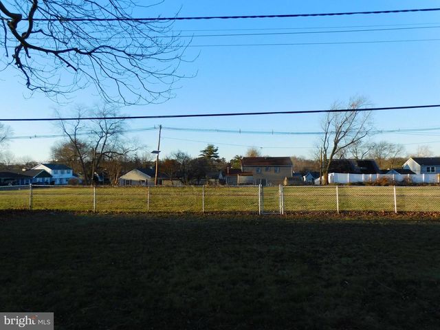 9 MARBORO LN, Willingboro, NJ 08046