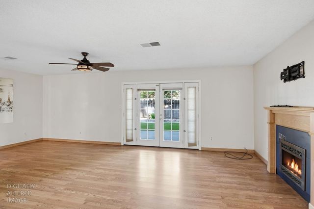 617 Mary Todd Ln, Modesto, CA 95354