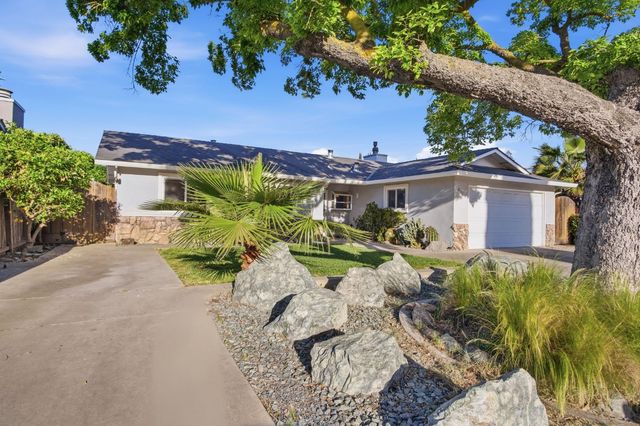 617 Mary Todd Ln, Modesto, CA 95354