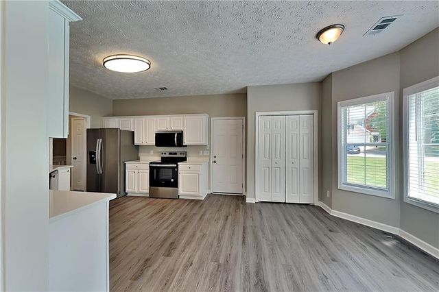 263 Colony Center Drive, Woodstock, GA 30188