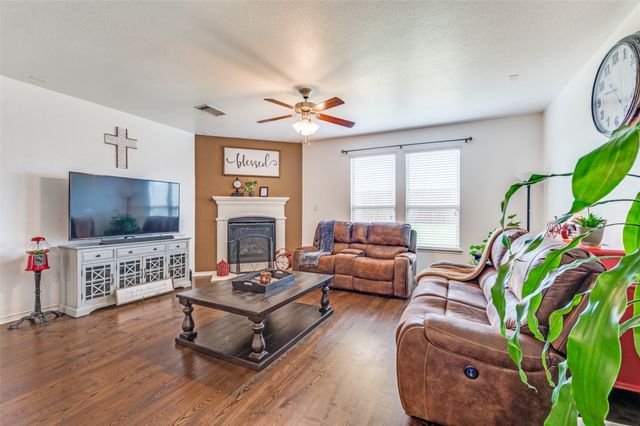 820 Lake Sierra Way, Little Elm, TX 75068