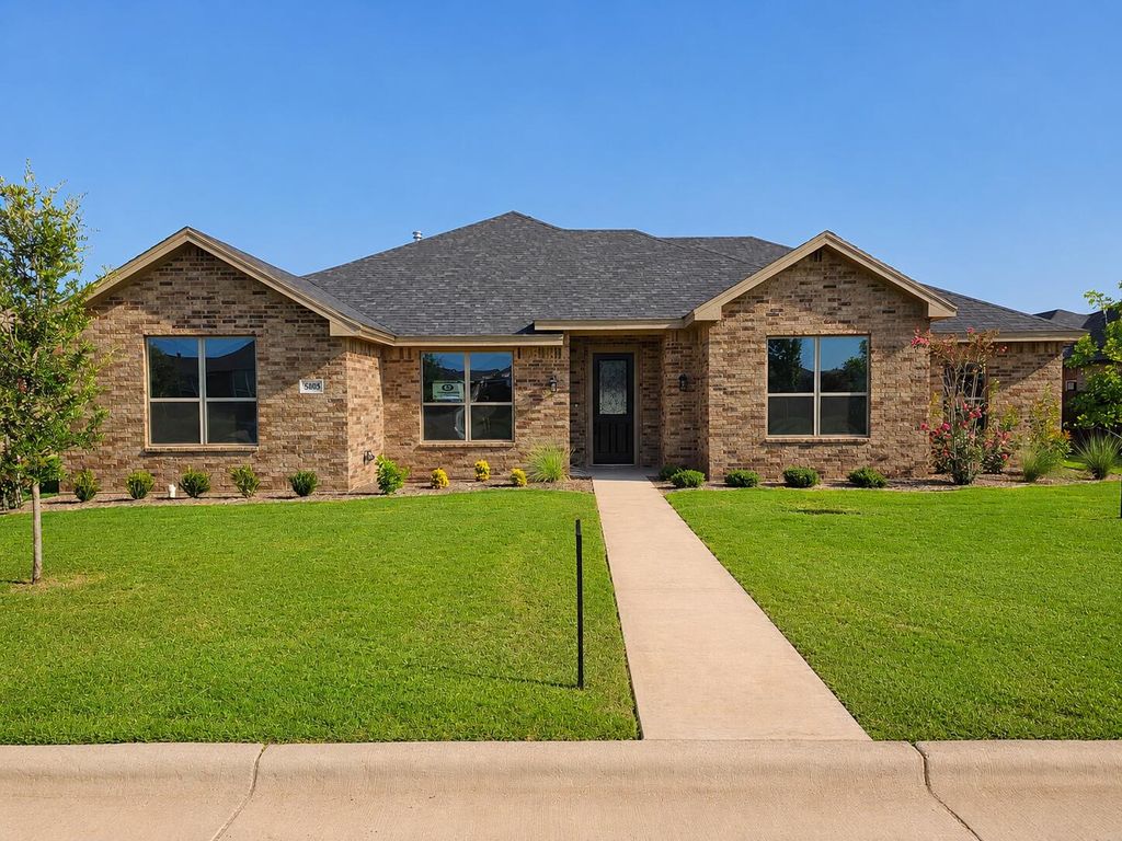 Image 1 of property listing at 5005 Scarlett Oak Lane, San Angelo, TX 76904