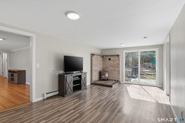 304 Mashentuck Road, Killingly, CT 06239