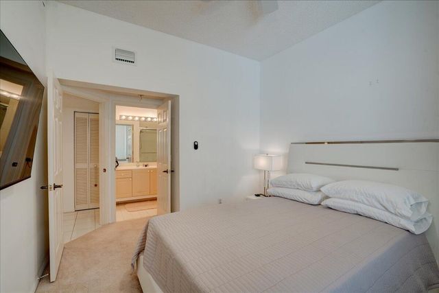 10256 Andover Coach Circle G1, Lake Worth, FL 33449