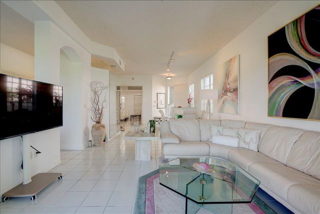 10256 Andover Coach Circle G1, Lake Worth, FL 33449