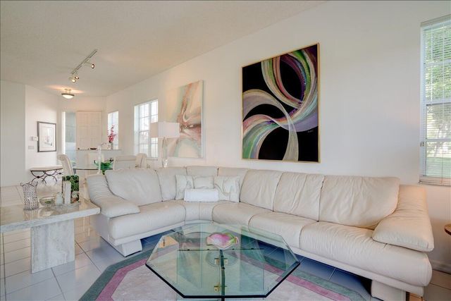 10256 Andover Coach Circle G1, Lake Worth, FL 33449
