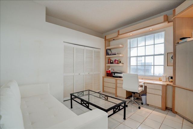 10256 Andover Coach Circle G1, Lake Worth, FL 33449