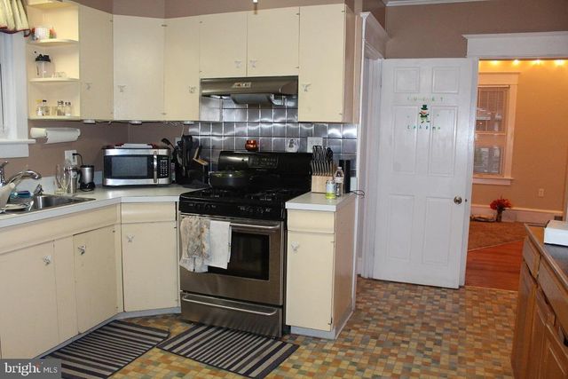 320 UNIVERSITY BLVD, Glassboro, NJ 08028