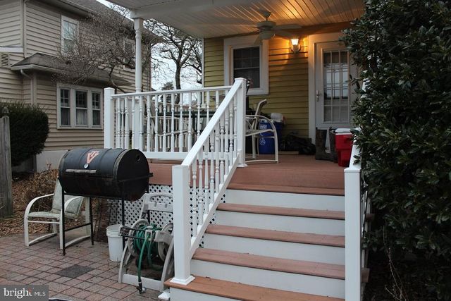 320 UNIVERSITY BLVD, Glassboro, NJ 08028