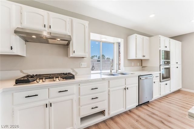 9360 Buckhaven Drive, Las Vegas, NV 89117