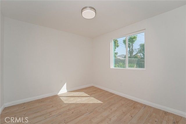 11420 Clovis Avenue, Los Angeles, CA 90059