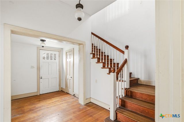 1208 N Moody Street, Victoria, TX 77901