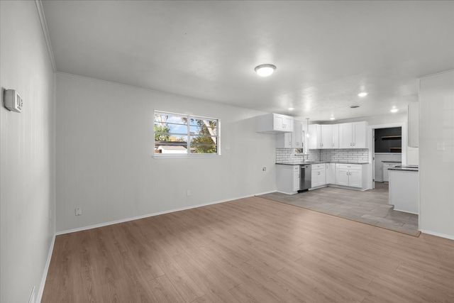 1204 John Reagan Street, Benbrook, TX 76126