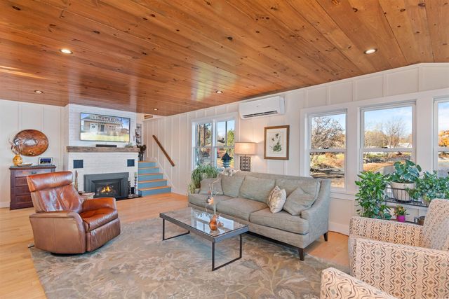 20 Keelers Bay Road, South Hero, VT 05486