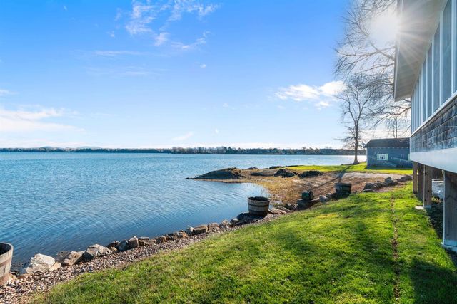 20 Keelers Bay Road, South Hero, VT 05486