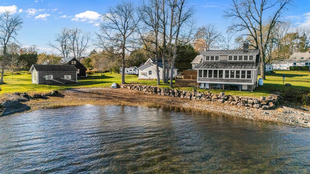 20 Keelers Bay Road, South Hero, VT 05486