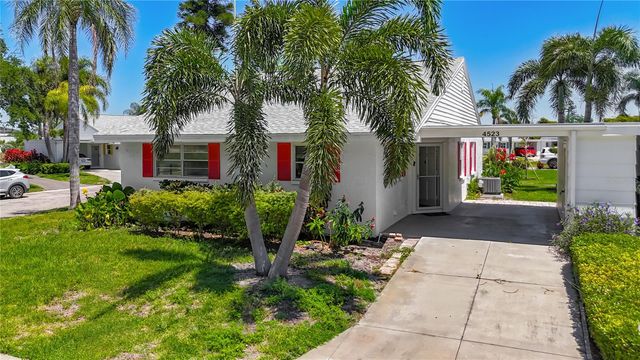 4523 W INDEPENDENCE DRIVE, Bradenton, FL 34210