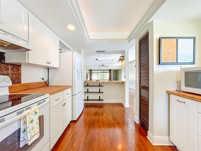 4523 W INDEPENDENCE DRIVE, Bradenton, FL 34210