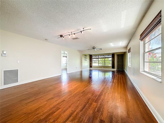 4523 W INDEPENDENCE DRIVE, Bradenton, FL 34210