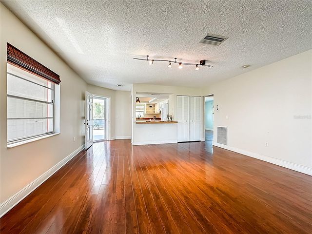 4523 W INDEPENDENCE DRIVE, Bradenton, FL 34210