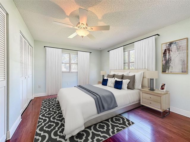 4523 W INDEPENDENCE DRIVE, Bradenton, FL 34210