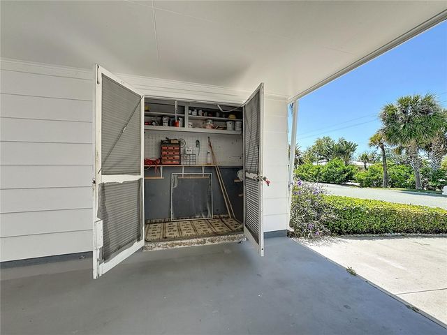 4523 W INDEPENDENCE DRIVE, Bradenton, FL 34210