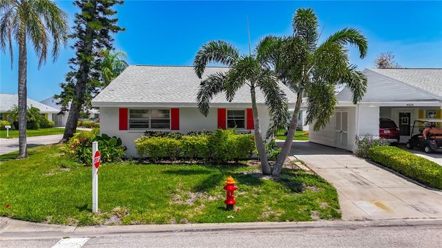 4523 W INDEPENDENCE DRIVE, Bradenton, FL 34210
