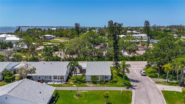 4523 W INDEPENDENCE DRIVE, Bradenton, FL 34210
