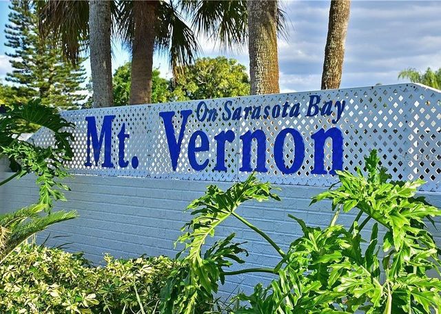4523 W INDEPENDENCE DRIVE, Bradenton, FL 34210