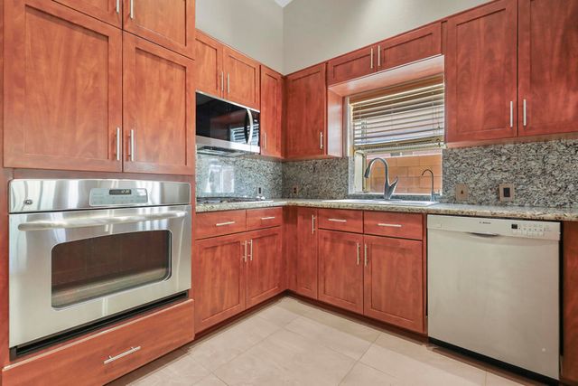 73390 Guadalupe Avenue, Palm Desert, CA 92260