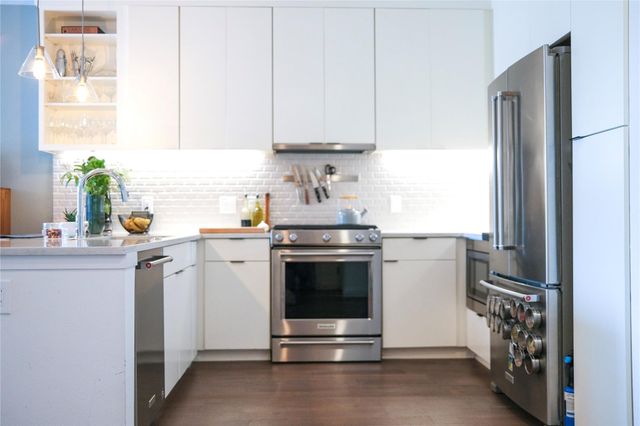 900 S 1st ST 217, Austin, TX 78704