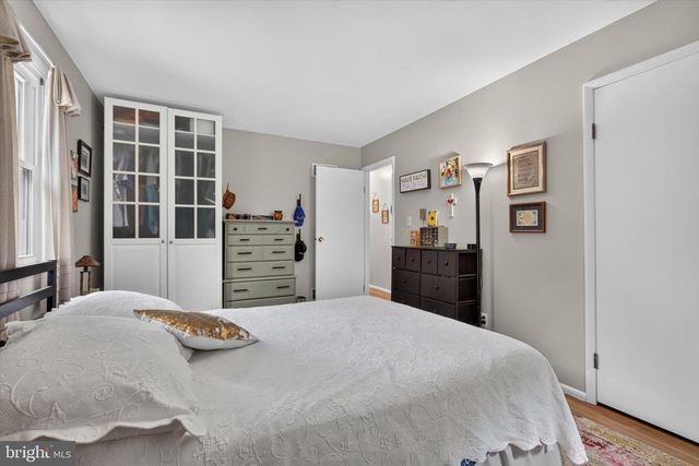 18 SKYPORT RD, Mechanicsburg, PA 17050