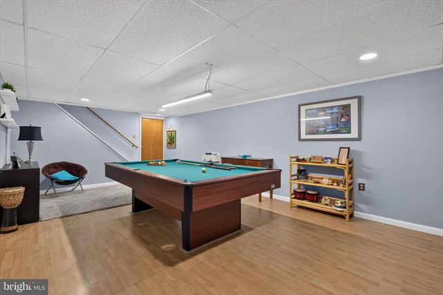 18 SKYPORT RD, Mechanicsburg, PA 17050