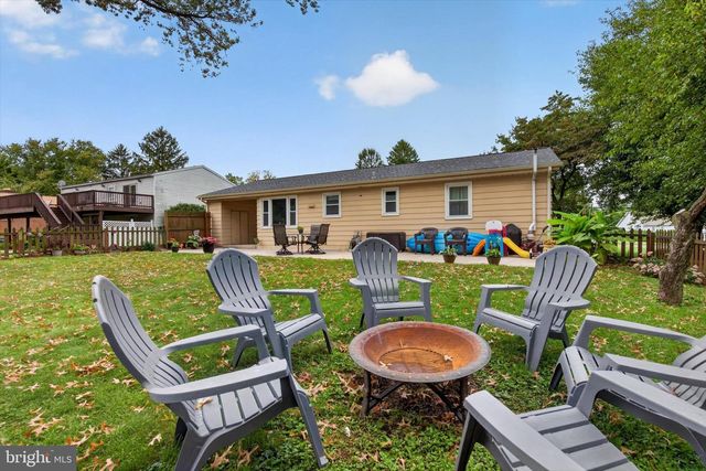 18 SKYPORT RD, Mechanicsburg, PA 17050