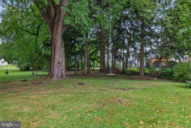 18 SKYPORT RD, Mechanicsburg, PA 17050