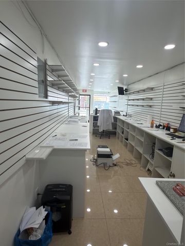 190-27-29 Jamaica Avenue, Hollis, NY 11423