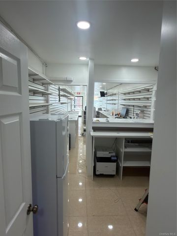 190-27-29 Jamaica Avenue, Hollis, NY 11423