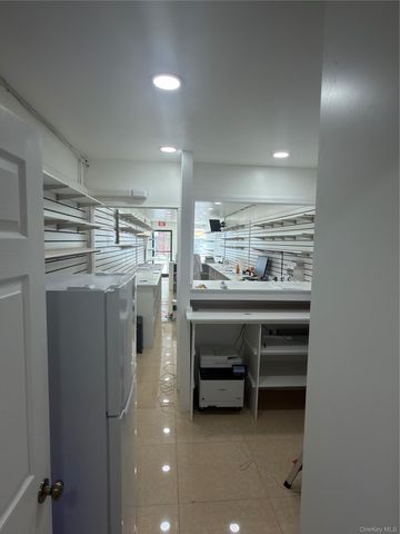 190-27-29 Jamaica Avenue, Hollis, NY 11423