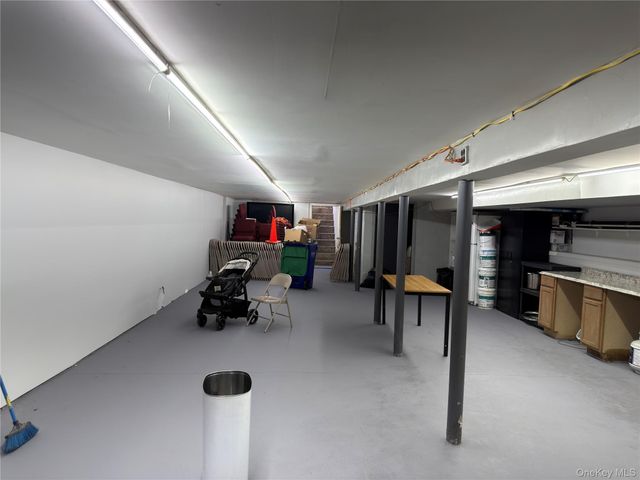 190-27-29 Jamaica Avenue, Hollis, NY 11423