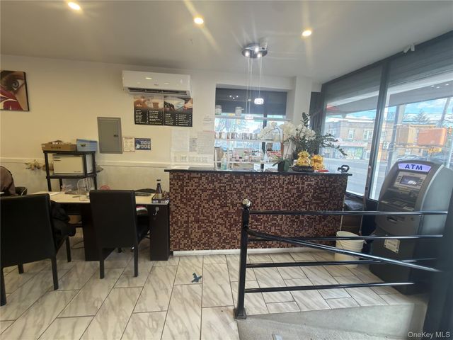 190-27-29 Jamaica Avenue, Hollis, NY 11423